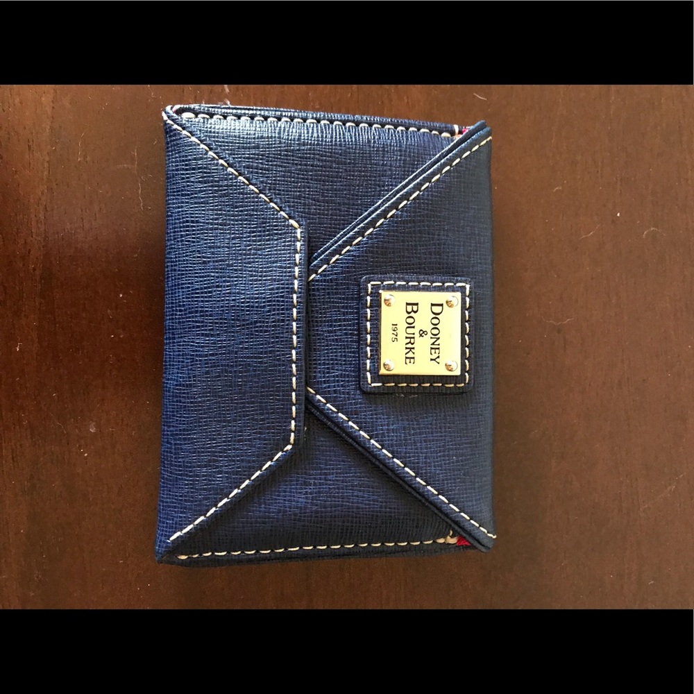 Dooney & Bourke wallet